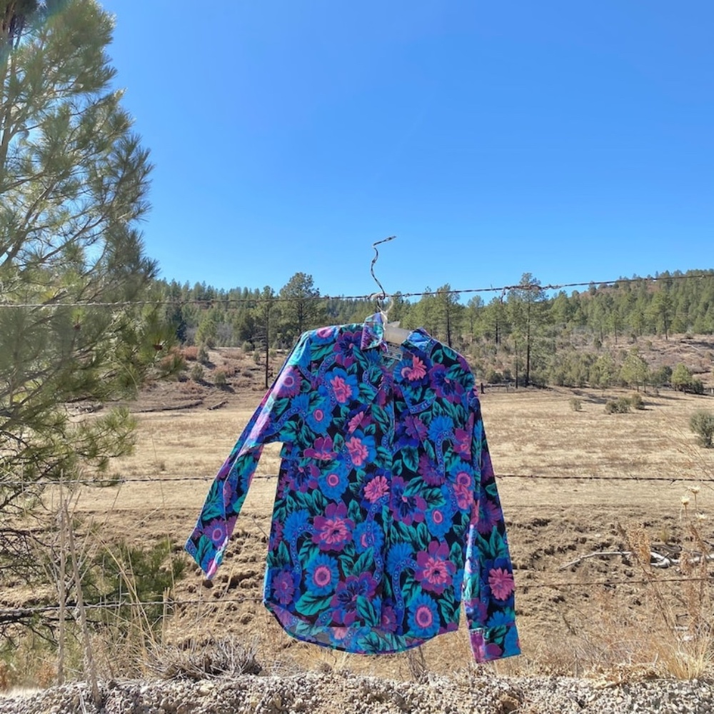 Vintage Floral Button-Down Wrangler Shirt